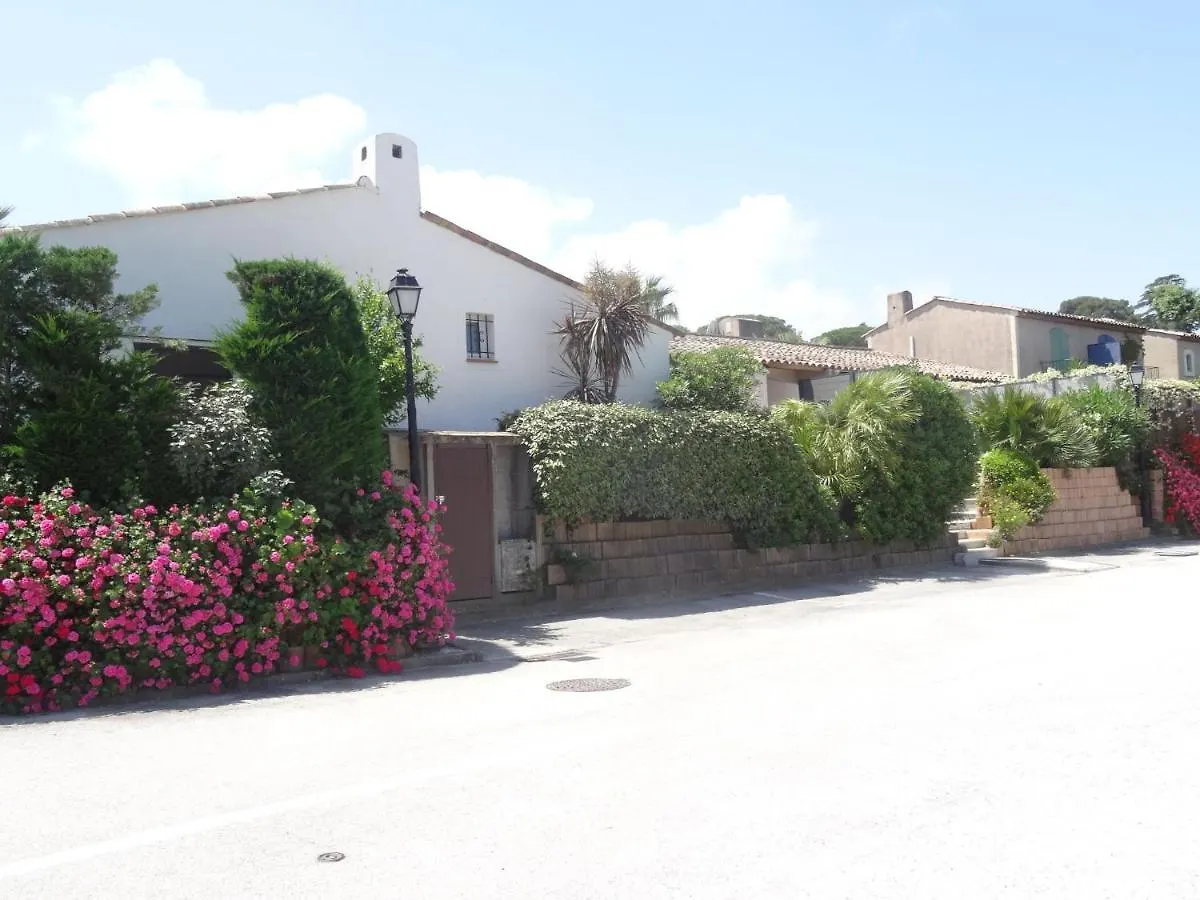 Holiday Home Les Parcs De Gassin-3 France